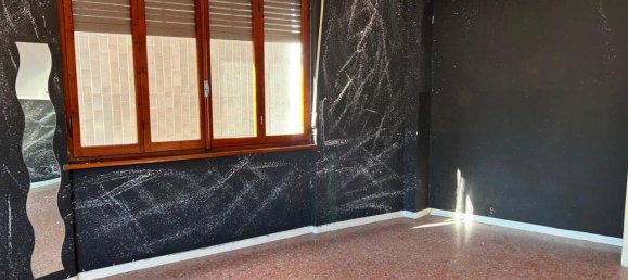 5 rooms Apartment in Domodossola, Italy No. 37743 8