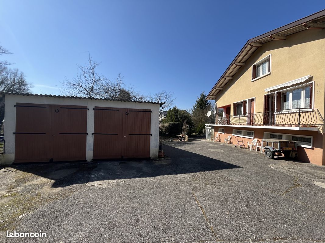 Casa de 7 dormitorios en La Balme-de-Sillingy, France No. 192328