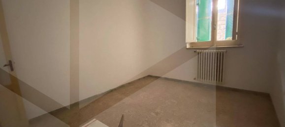 4 rooms House in Bitonto, Italy No. 24081 22