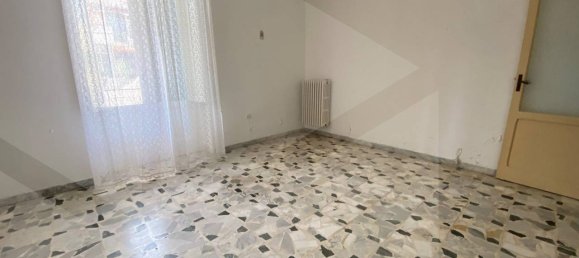 4 rooms House in Bitonto, Italy No. 24081 14