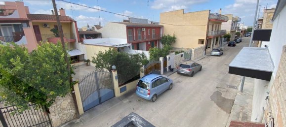 4 rooms House in Bitonto, Italy No. 24081 28