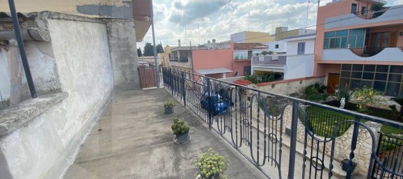 4 rooms House in Bitonto, Italy No. 24081 29