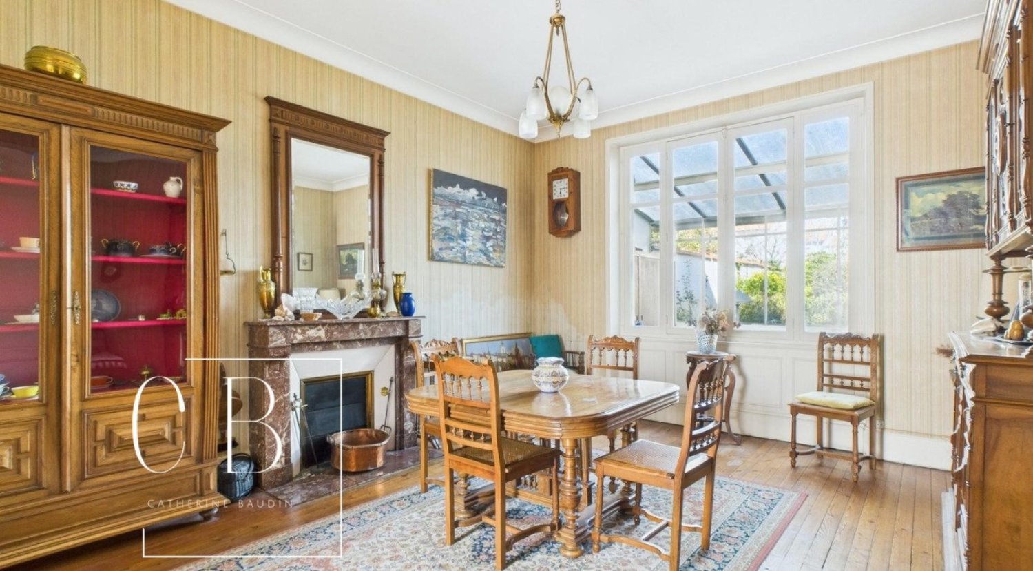 Вилла с 4 спальнями в Ла-Рошель, Франция № 347648