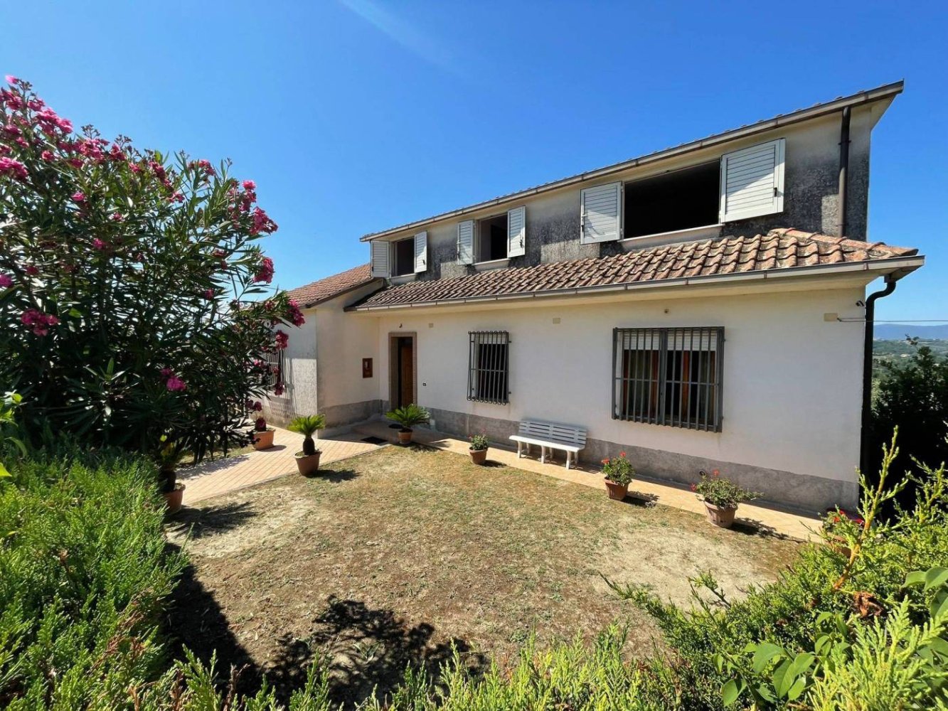 5 chambres Maison à Monte San Giovanni Campano, Italy No. 288290