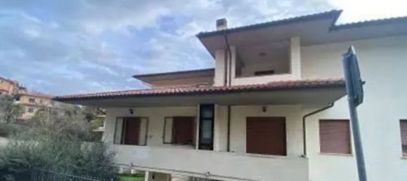 4-Zimmer Wohnung in Passignano sul Trasimeno, Italy, Nr. 42993 4