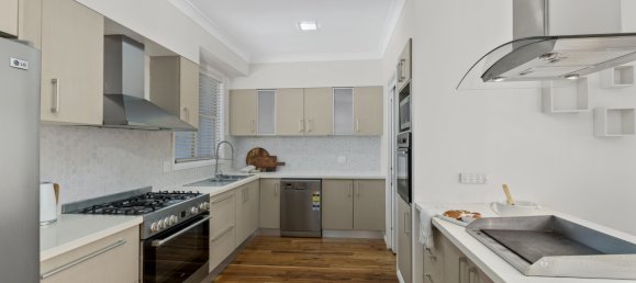 5 chambres Maison à Kanahooka, Australia No. 102 4