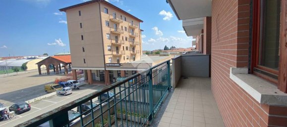 4 rooms Apartment in Castellamonte, Italy No. 25275 18