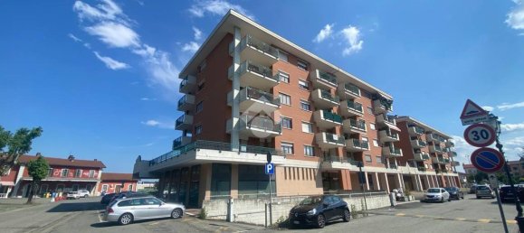 4 rooms Apartment in Castellamonte, Italy No. 25275 11