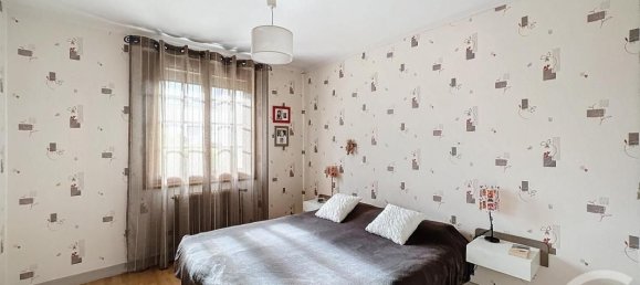 Casa de 4 dormitorios en Saran, France No. 216962 31