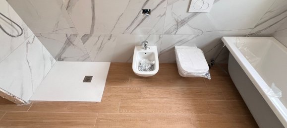 4-salle Duplex à San Giuliano Milanese, Italy No. 24839 3