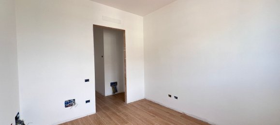 4-salle Duplex à San Giuliano Milanese, Italy No. 24839 30