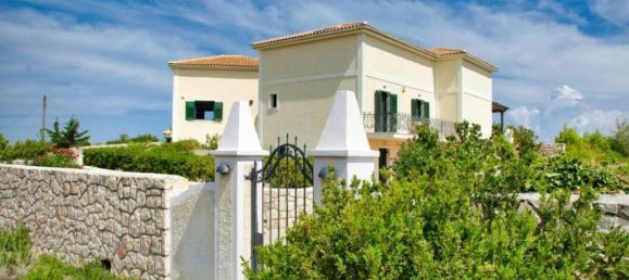 5 bedrooms Commercial property in Zakynthos, Greece No. 697 3