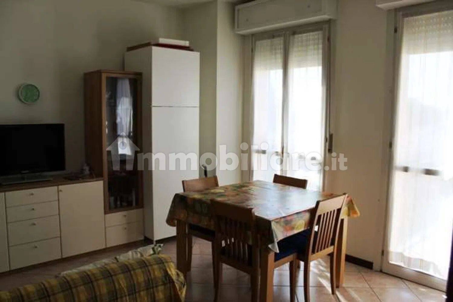 2 Schlafzimmer Wohnung in Gallarate, Italy, Nr. 263695