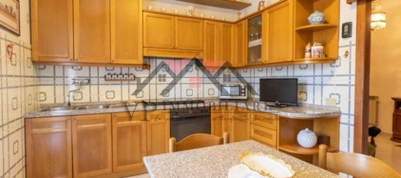 5-salle Appartement à Pomarance, Italy No. 197263 10