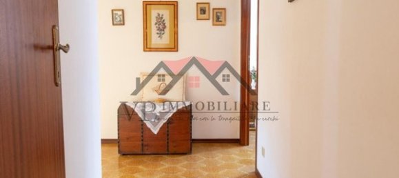 5-salle Appartement à Pomarance, Italy No. 197263 19