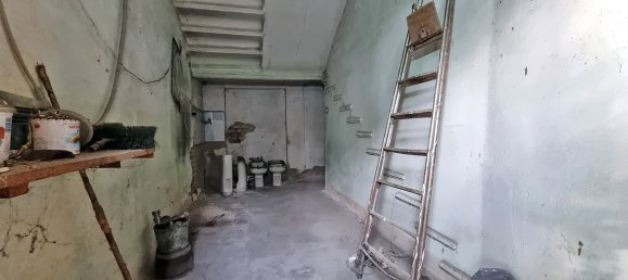 13 rooms House in Monza, Italy No. 77767 30