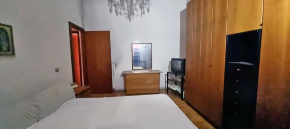 13 rooms House in Monza, Italy No. 77767 14