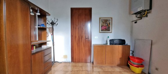13 rooms House in Monza, Italy No. 77767 12
