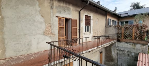 13 rooms House in Monza, Italy No. 77767 28