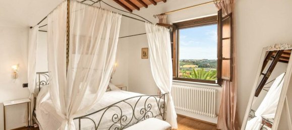 Дом с 3 спальнями в Кьюси, Италия № 56102 36