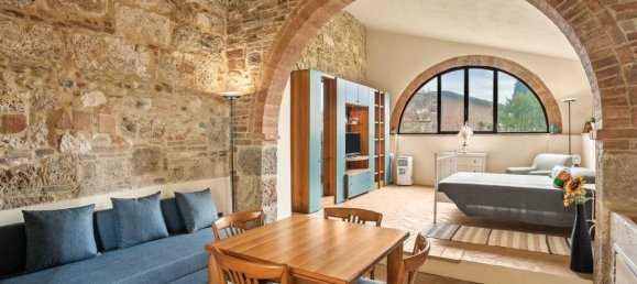 Дом с 3 спальнями в Кьюси, Италия № 56102 40