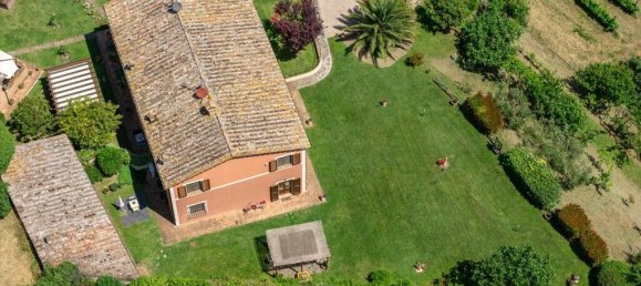 Дом с 3 спальнями в Кьюси, Италия № 56102 78