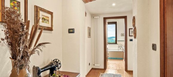 Дом с 3 спальнями в Кьюси, Италия № 56102 28