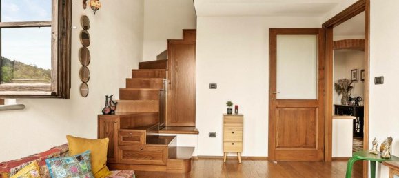 Дом с 3 спальнями в Кьюси, Италия № 56102 33