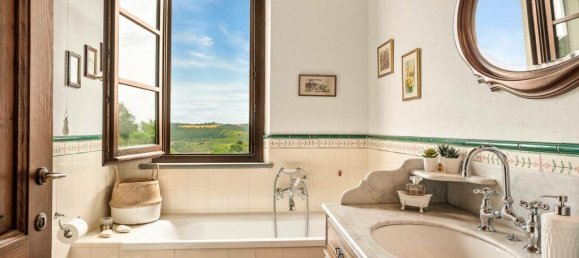 Дом с 3 спальнями в Кьюси, Италия № 56102 34