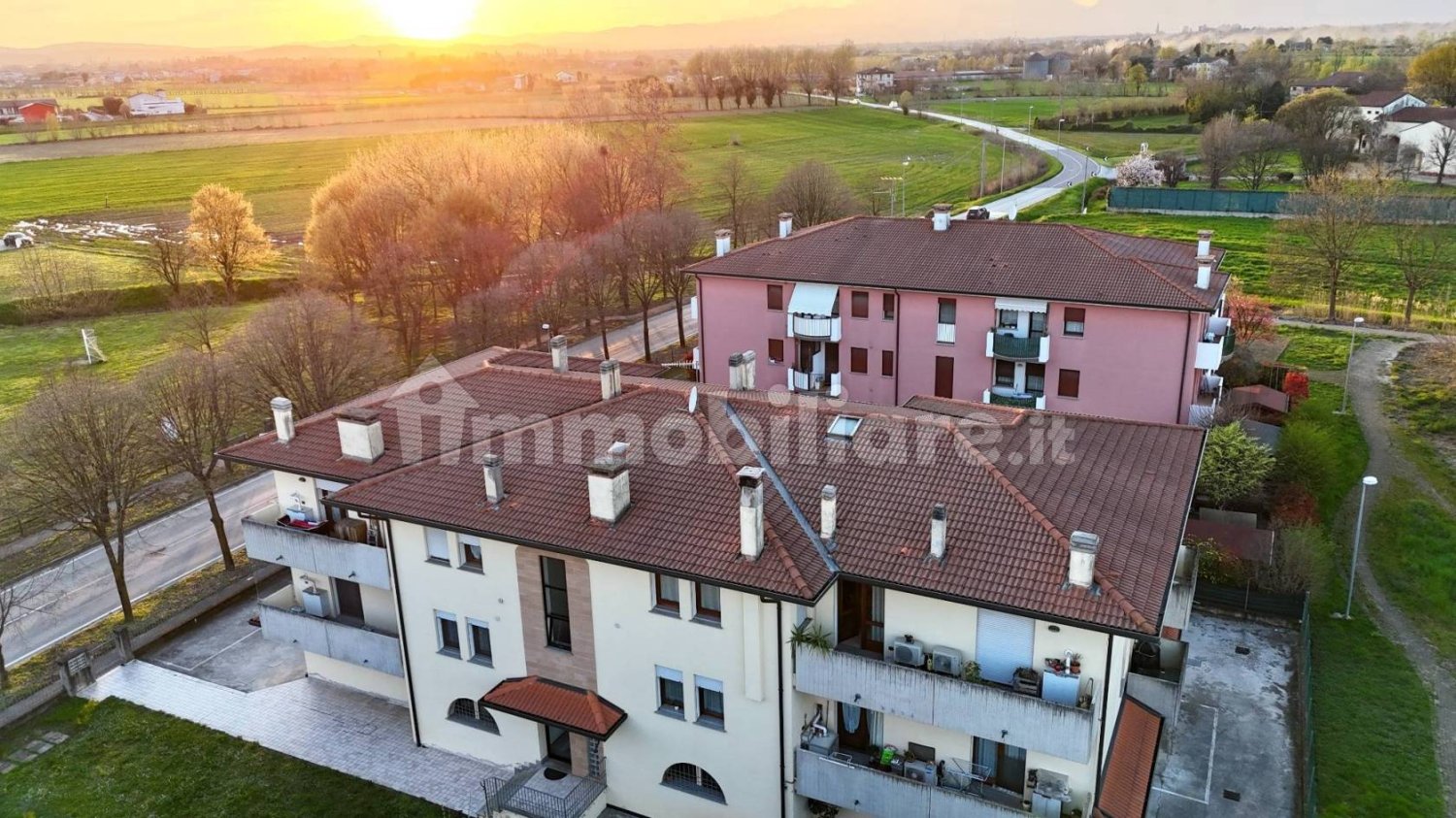 2 غرف نوم شقة في Camisano Vicentino, Italy رقم 203001