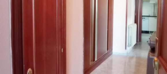 2 bedrooms Apartment in Leon, Spain No. 85930 2