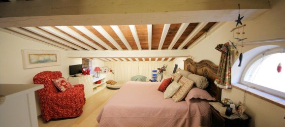 2 bedrooms Apartment in Pisa, Italy No. 8455 9