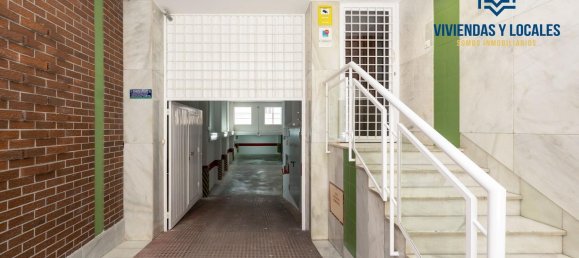 4 bedrooms Apartment in Granada, Spain No. 105648 32