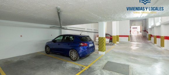 4 bedrooms Apartment in Granada, Spain No. 105648 35