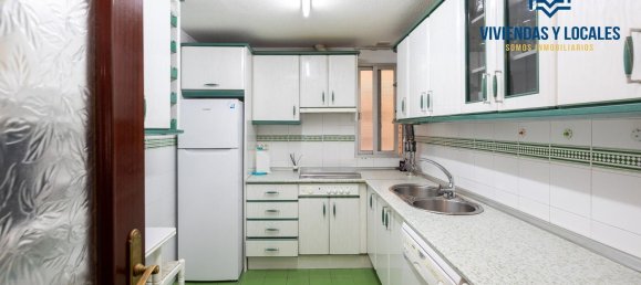 4 bedrooms Apartment in Granada, Spain No. 105648 12