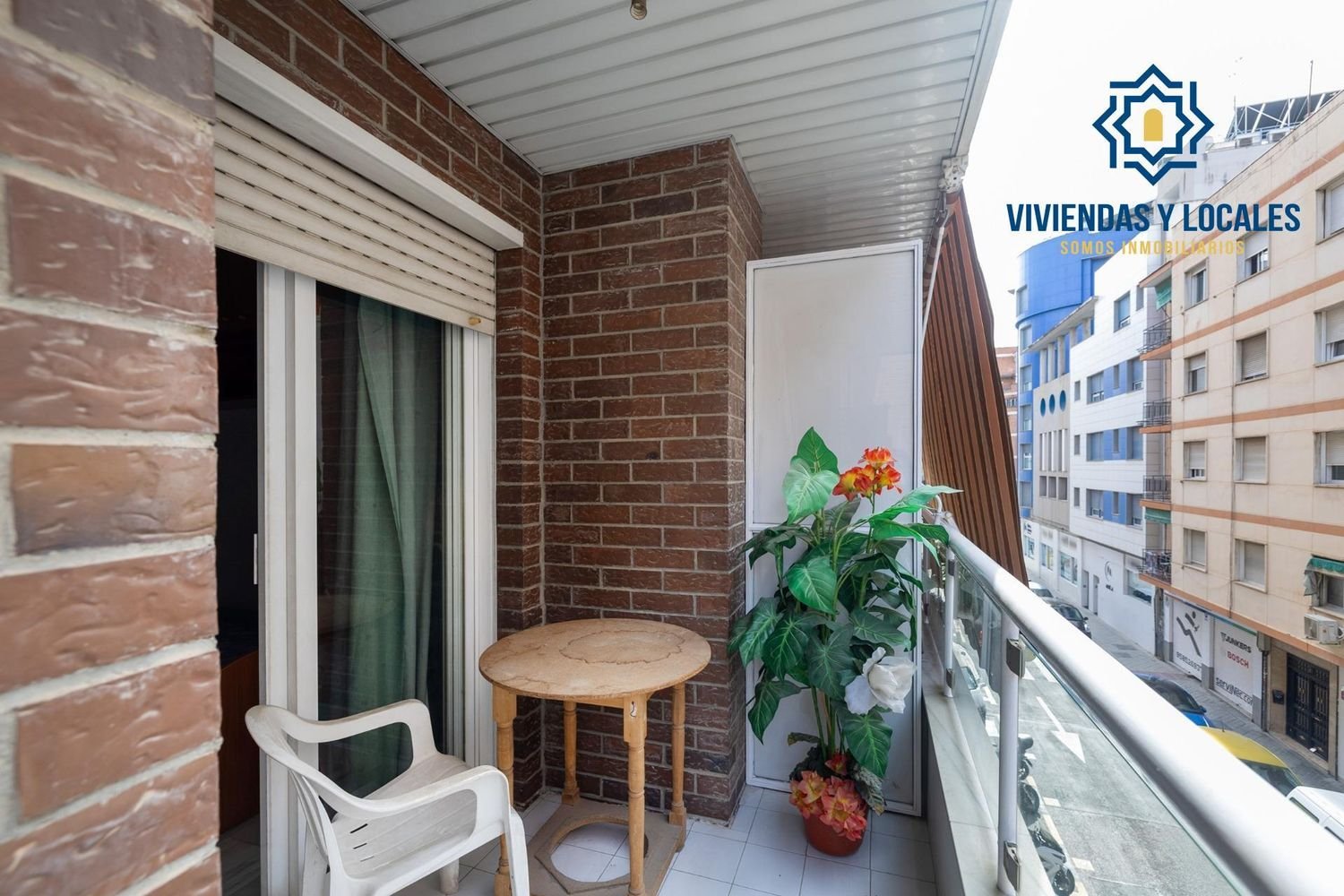 4 bedrooms Apartment in Granada, Spain No. 105648