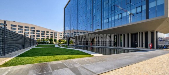 5 rooms Commercial property in Milan, Italy No. 378626 4