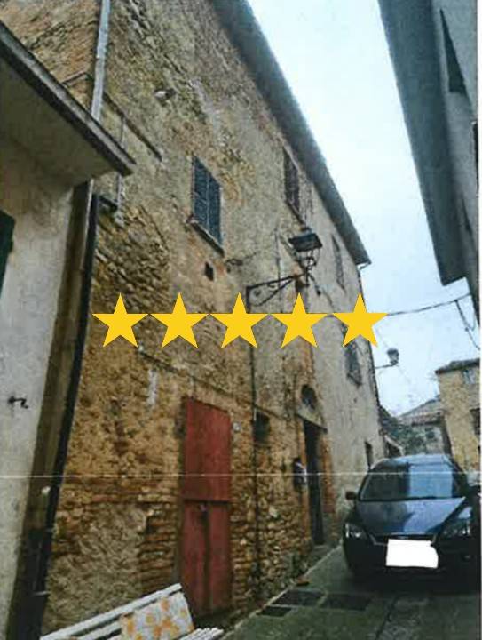 4 bedrooms Apartment in Deruta, Italy No. 356580