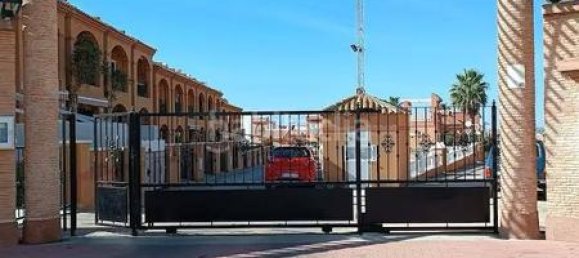 2 bedrooms Villa in Torrevieja, Spain No. 175994 3