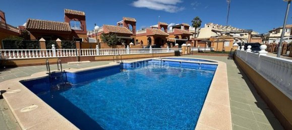 2 bedrooms Villa in Torrevieja, Spain No. 175994 2