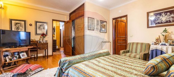 6 bedrooms House in Leiria, Portugal No. 19467 15