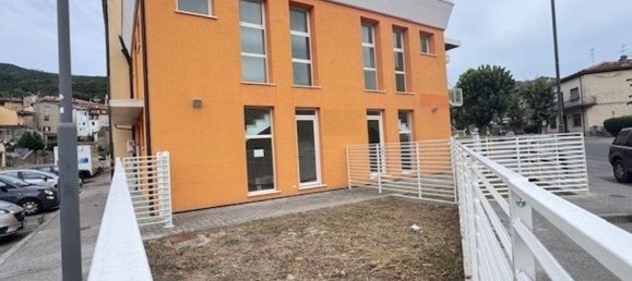 4 bedrooms House in Vaiano, Italy No. 377854 16