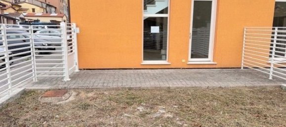 4 bedrooms House in Vaiano, Italy No. 377854 15