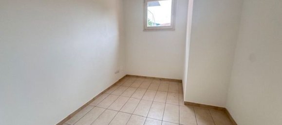 4 bedrooms House in Vaiano, Italy No. 377854 6