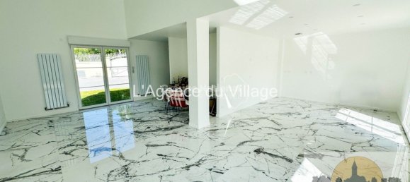 4 bedrooms Villa in Sainte-Genevieve, France No. 253966 7