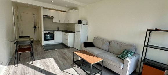 1 bedroom Apartment in Romainville, France No. 170074 2