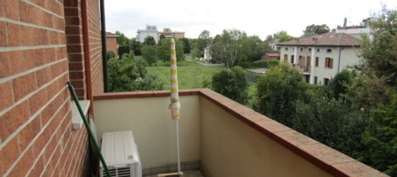 5 bedrooms Apartment in Medolla, Italy No. 323769 14