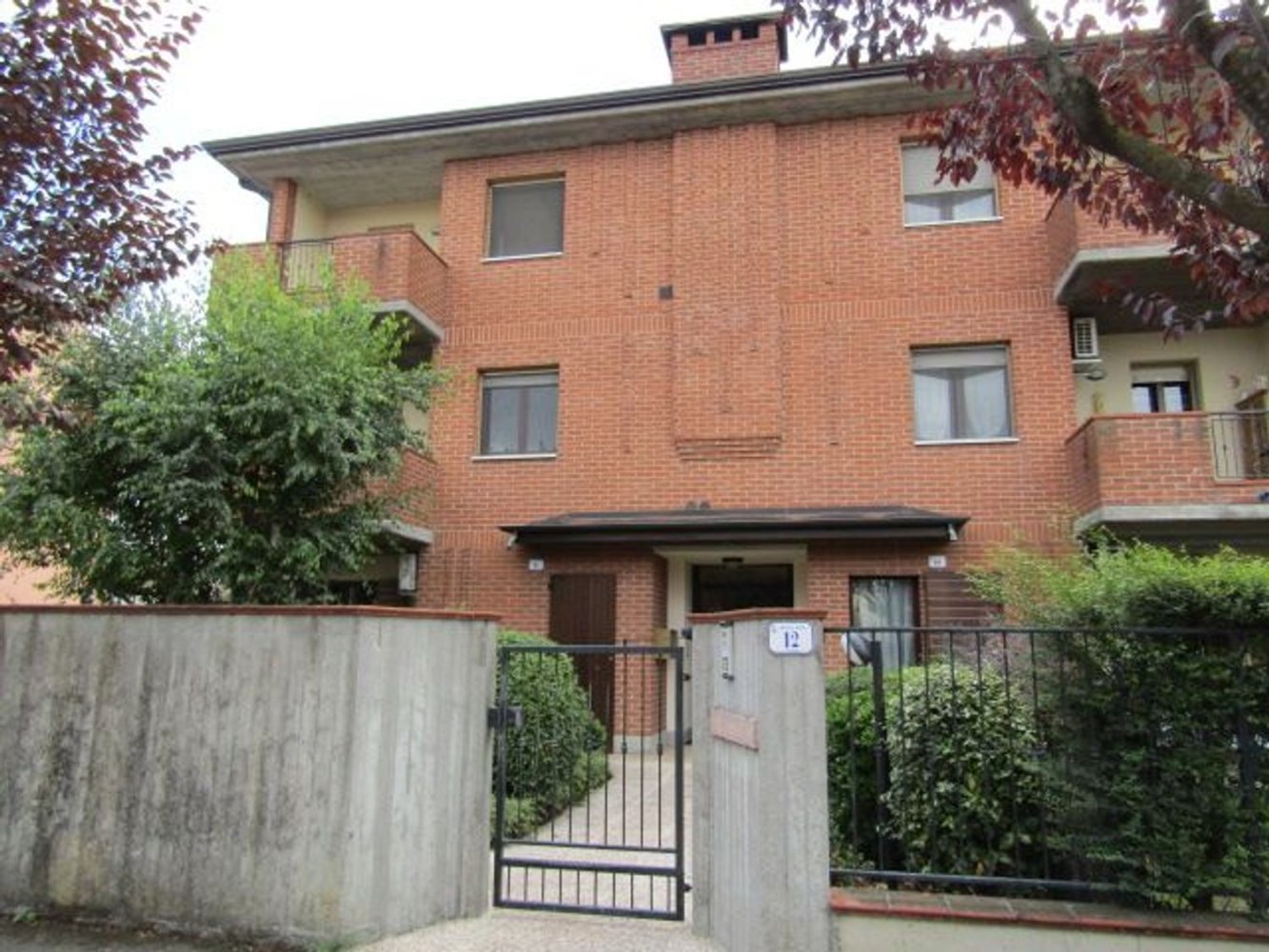 5 bedrooms Apartment in Medolla, Italy No. 323769