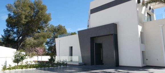 3 bedrooms Villa in Benidorm, Spain No. 2672 3