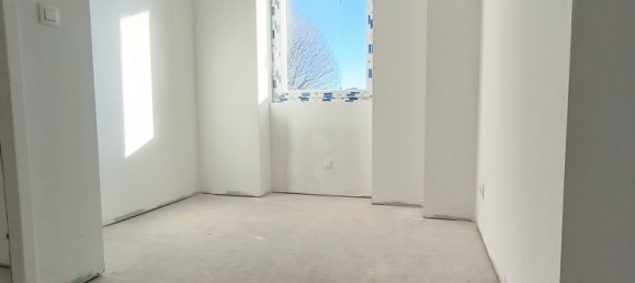 2 bedrooms House in Villecheneve, France No. 204661 8